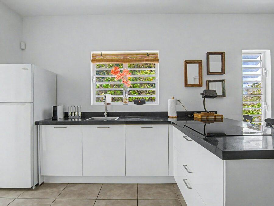 Open keuken met alle voorzieningen